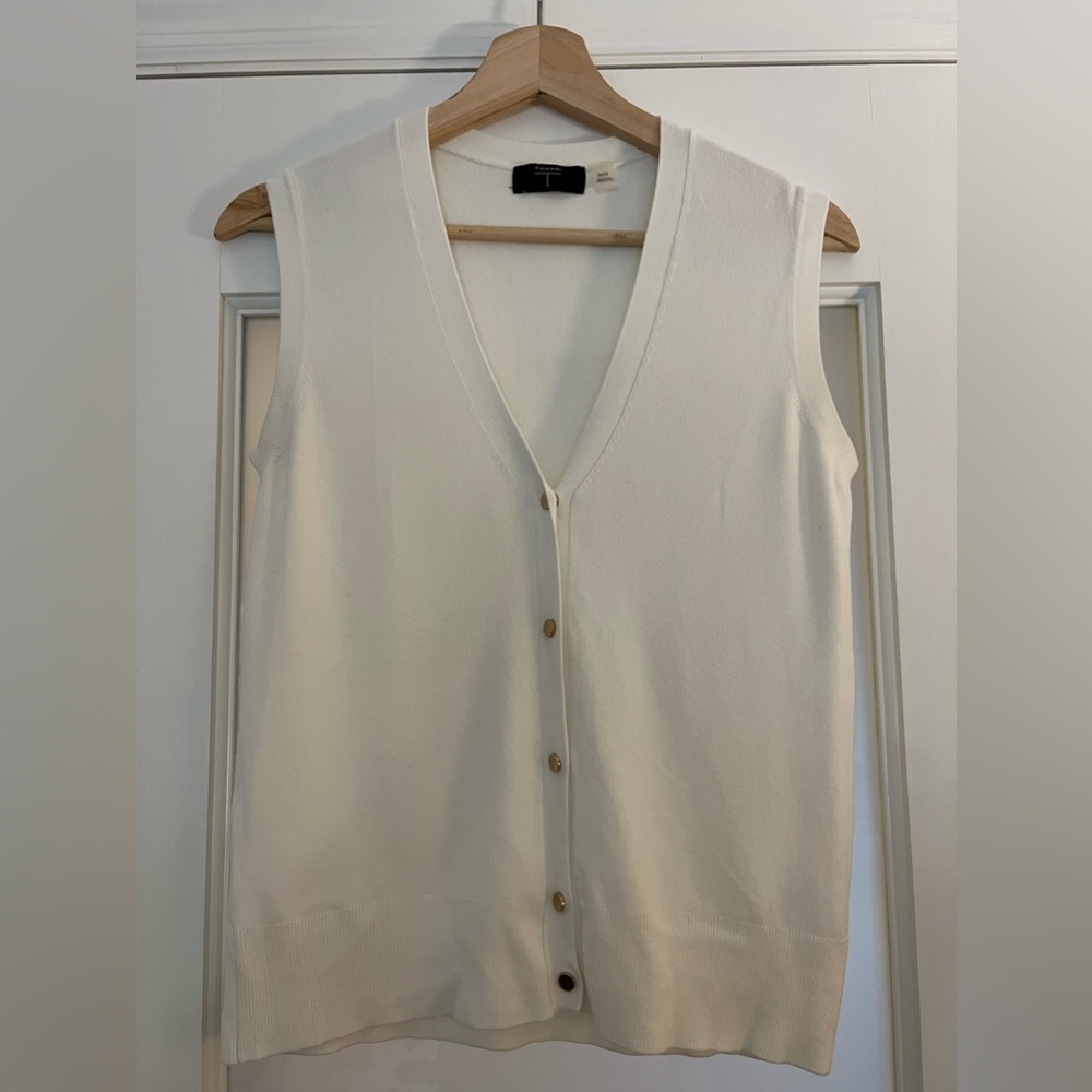 TAHARI white v-neck gold button down sweater vest size medium